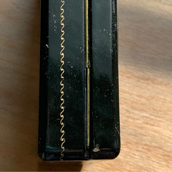 Vintage Russian Lacquered Box - Picture 14 of 14